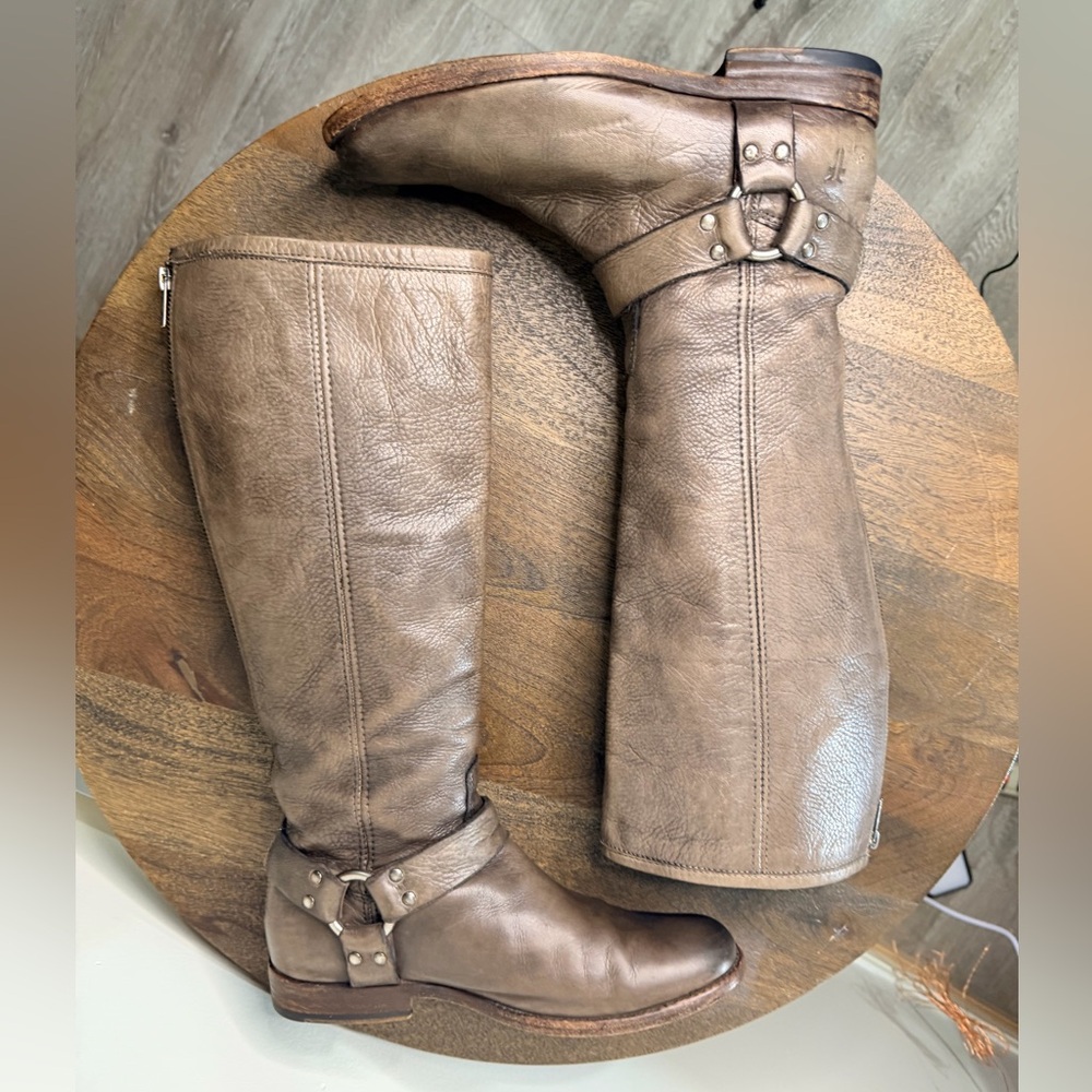 Frye Phillip Tall Harness Boot Size 8.5